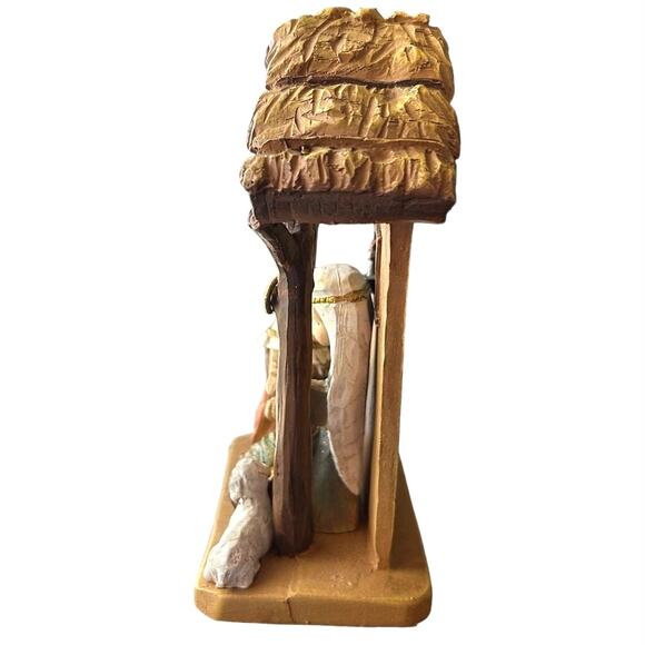 Resin Small Nativity Mary Joseph Baby Jesus Lamb  7"x 3.5" - Picture 3 of 5